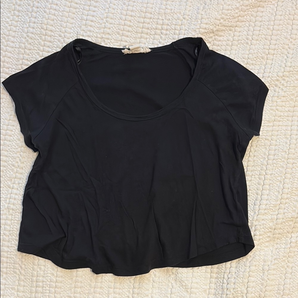 Forever21 Black Scoop Neck Short Sleeve Women’s Top
